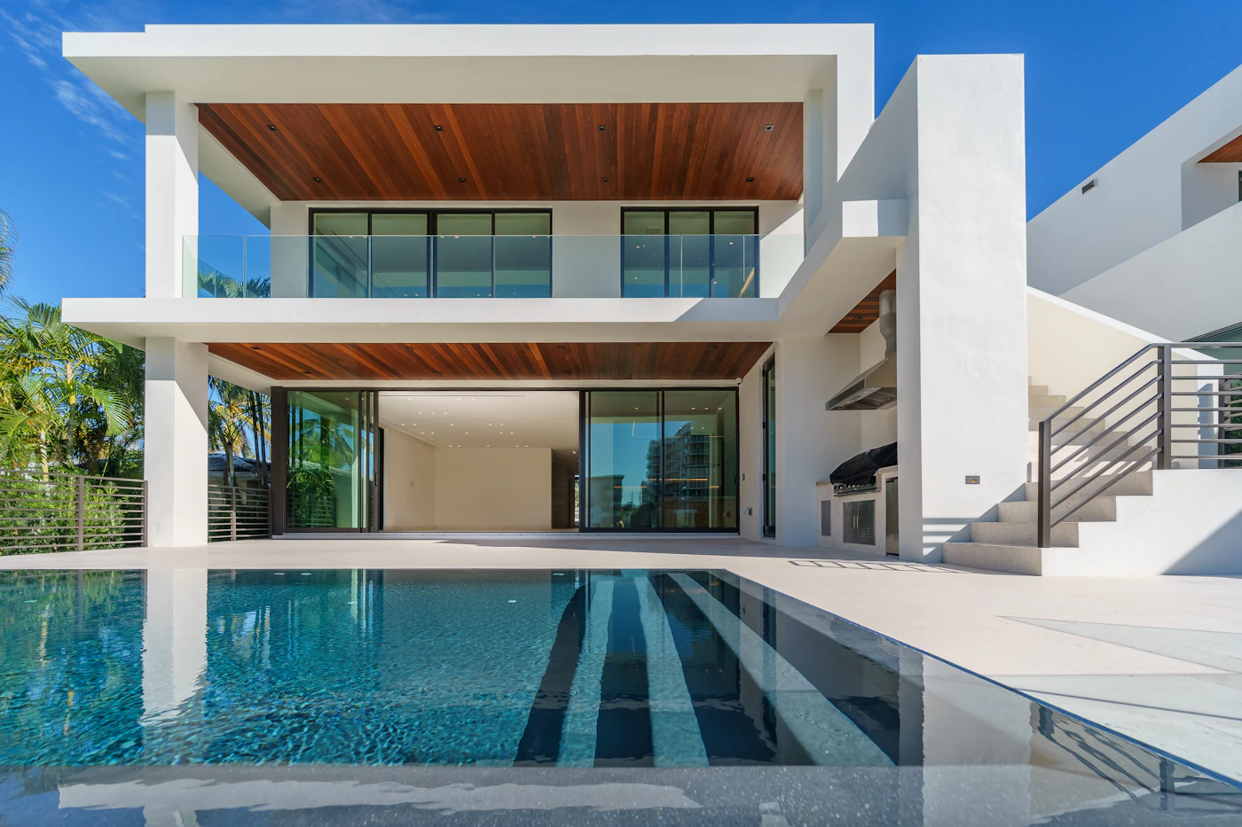 Moradia premium construída — arquitetura contemporânea